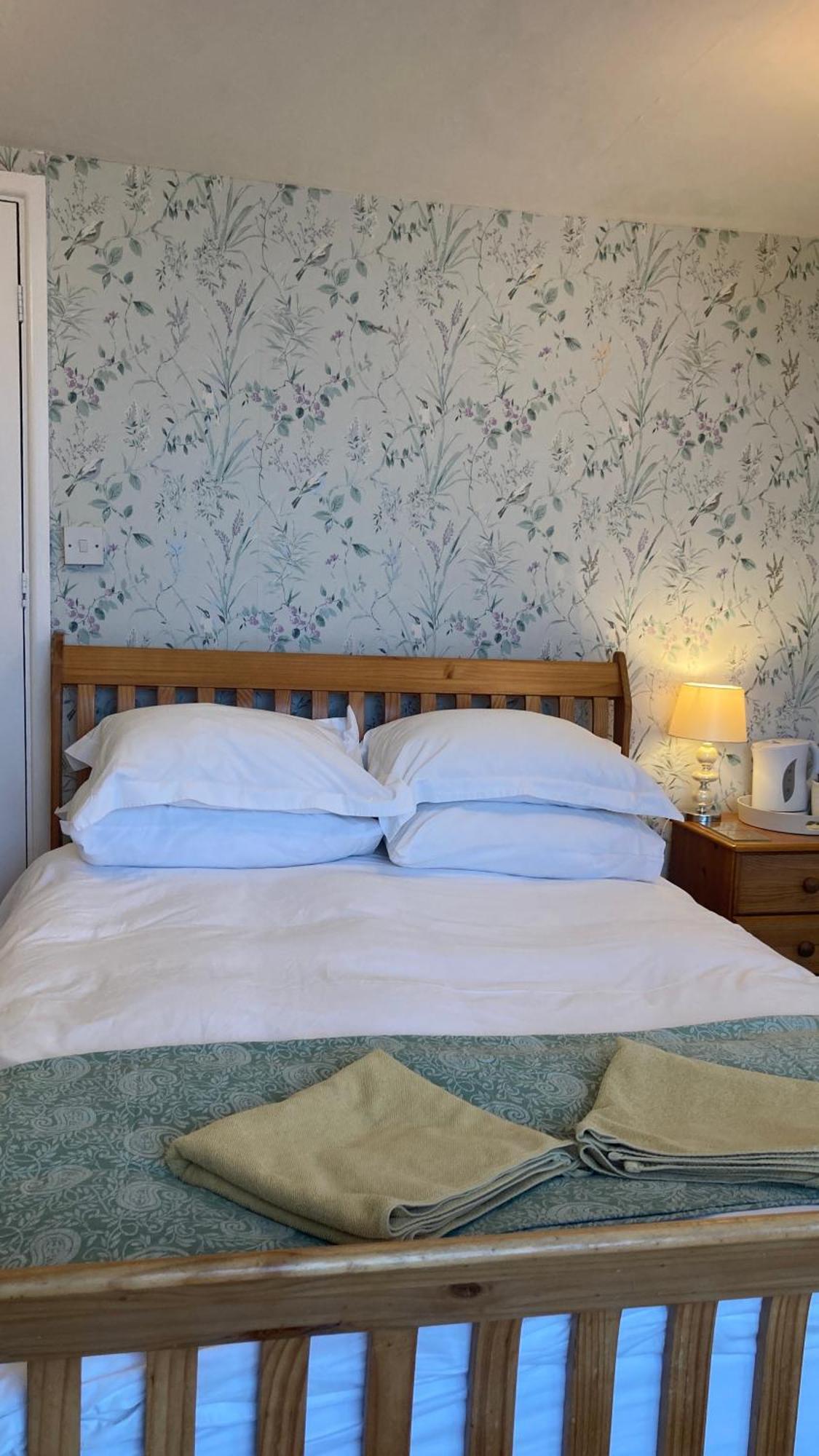 Whitecliff Guest House Weymouth Exterior photo